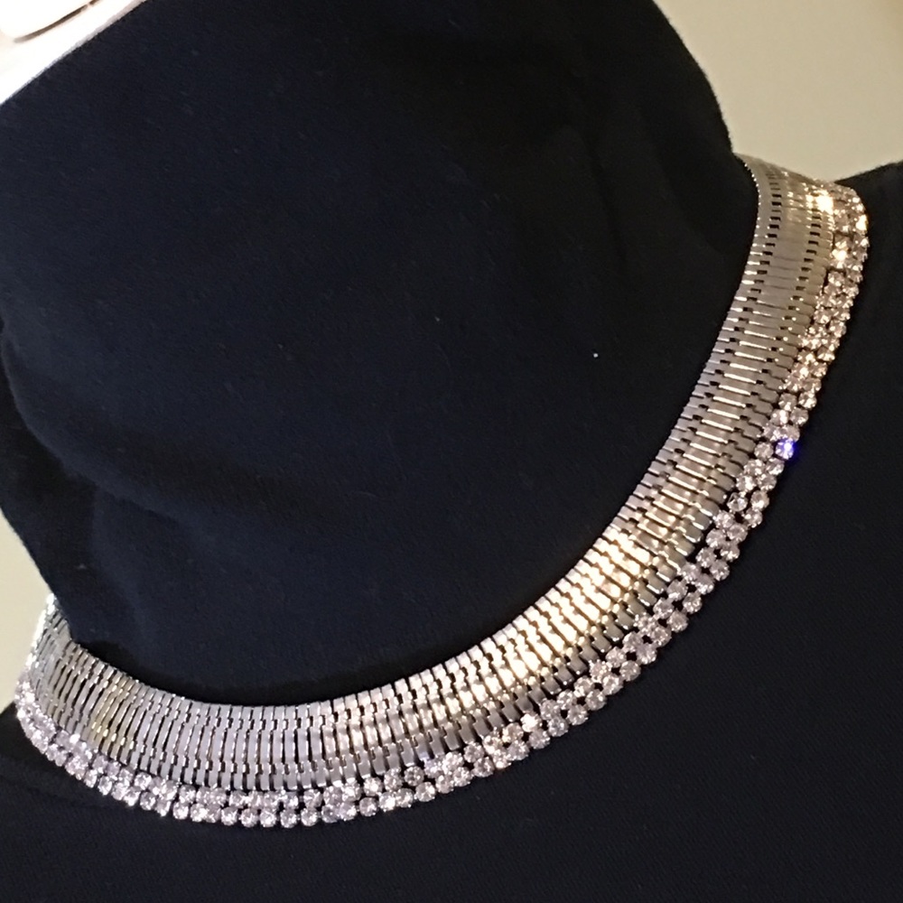 Silver rhinestone bib collar necklace